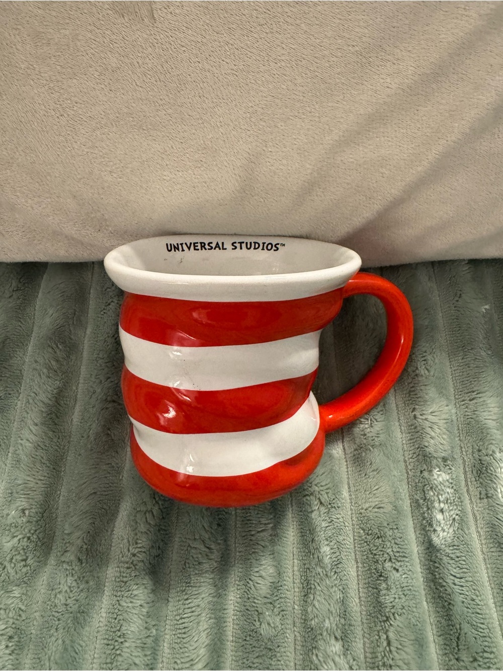 Universal Red and White Swirl Mug with Curved Handle